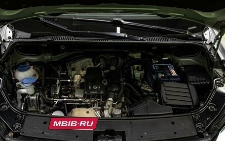 Volkswagen Touran III, 2012 год, 800 000 рублей, 21 фотография