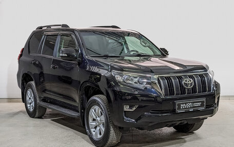 Toyota Land Cruiser Prado 150 рестайлинг 2, 2021 год, 4 750 000 рублей, 3 фотография