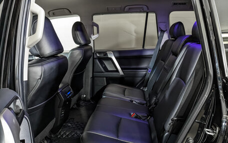 Toyota Land Cruiser Prado 150 рестайлинг 2, 2021 год, 4 750 000 рублей, 18 фотография