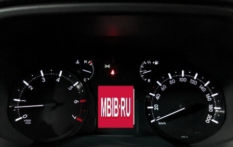 Toyota Land Cruiser Prado 150 рестайлинг 2, 2021 год, 4 750 000 рублей, 16 фотография