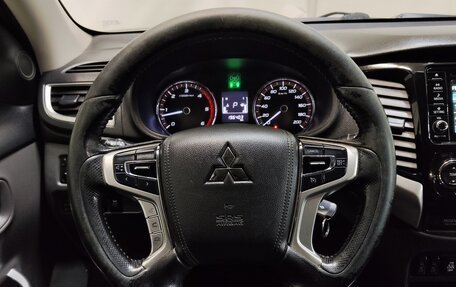 Mitsubishi L200 IV рестайлинг, 2017 год, 1 720 000 рублей, 15 фотография