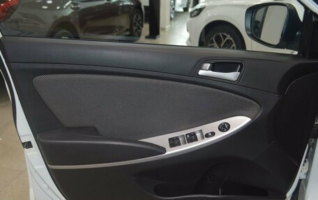 Hyundai Solaris II рестайлинг, 2012 год, 799 000 рублей, 18 фотография