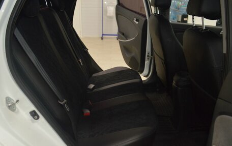 Hyundai Solaris II рестайлинг, 2012 год, 799 000 рублей, 24 фотография