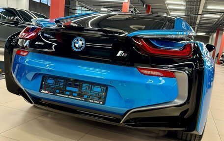 BMW i8 I рестайлинг, 2016 год, 6 500 000 рублей, 12 фотография