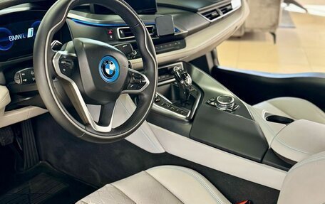 BMW i8 I рестайлинг, 2016 год, 6 500 000 рублей, 2 фотография