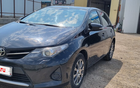 Toyota Auris II, 2014 год, 1 380 000 рублей, 2 фотография