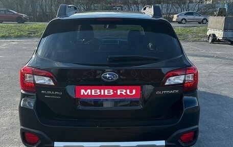 Subaru Outback IV рестайлинг, 2018 год, 2 930 000 рублей, 5 фотография