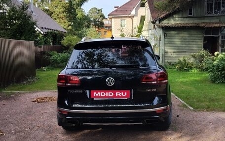 Volkswagen Touareg III, 2016 год, 2 590 000 рублей, 2 фотография