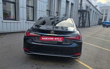 Lexus ES VII, 2018 год, 2 950 000 рублей, 11 фотография