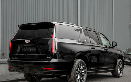 Cadillac Escalade V, 2023 год, 16 900 000 рублей, 3 фотография