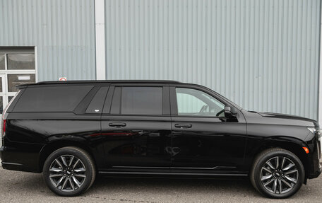 Cadillac Escalade V, 2023 год, 16 900 000 рублей, 2 фотография