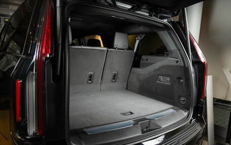 Cadillac Escalade V, 2023 год, 16 900 000 рублей, 23 фотография