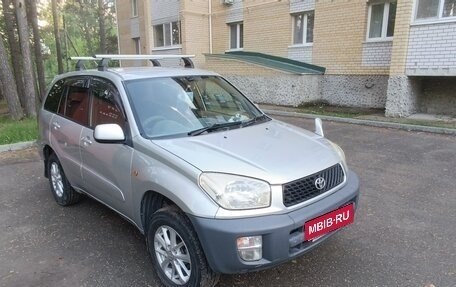 Toyota RAV4, 2002 год, 650 000 рублей, 1 фотография