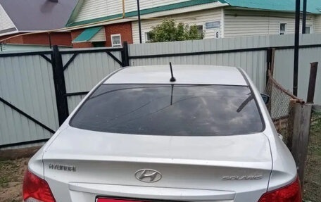 Hyundai Solaris II рестайлинг, 2011 год, 350 000 рублей, 1 фотография