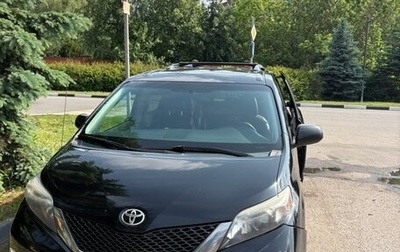 Toyota Sienna III, 2011 год, 1 150 000 рублей, 1 фотография