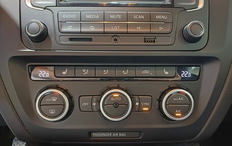 Volkswagen Jetta VI, 2013 год, 1 090 000 рублей, 15 фотография