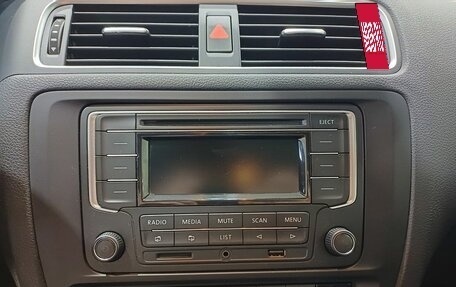 Volkswagen Jetta VI, 2013 год, 1 090 000 рублей, 14 фотография