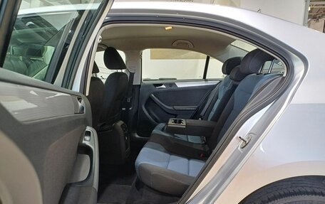 Volkswagen Jetta VI, 2013 год, 1 090 000 рублей, 30 фотография