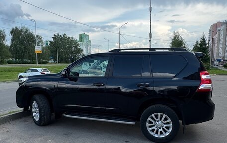 Toyota Land Cruiser Prado 150 рестайлинг 2, 2016 год, 3 780 000 рублей, 3 фотография