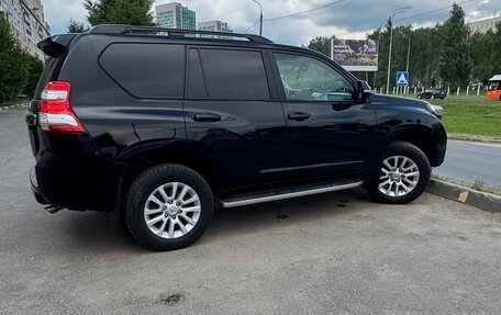Toyota Land Cruiser Prado 150 рестайлинг 2, 2016 год, 3 780 000 рублей, 6 фотография