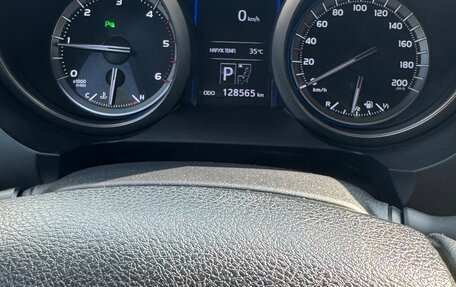 Toyota Land Cruiser Prado 150 рестайлинг 2, 2016 год, 3 780 000 рублей, 10 фотография
