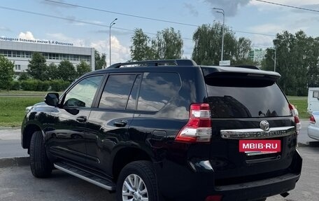 Toyota Land Cruiser Prado 150 рестайлинг 2, 2016 год, 3 780 000 рублей, 8 фотография