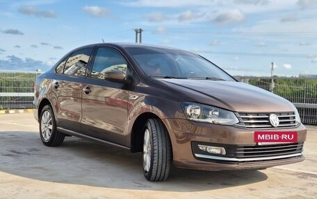 Volkswagen Polo VI (EU Market), 2015 год, 930 000 рублей, 2 фотография