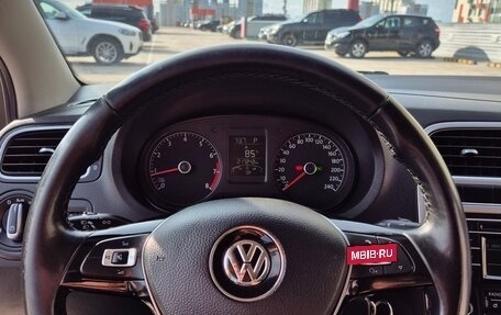 Volkswagen Polo VI (EU Market), 2015 год, 930 000 рублей, 13 фотография