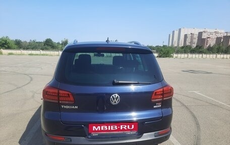 Volkswagen Tiguan I, 2016 год, 1 650 000 рублей, 2 фотография