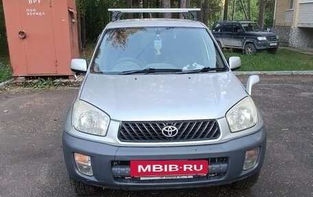 Toyota RAV4, 2002 год, 650 000 рублей, 5 фотография