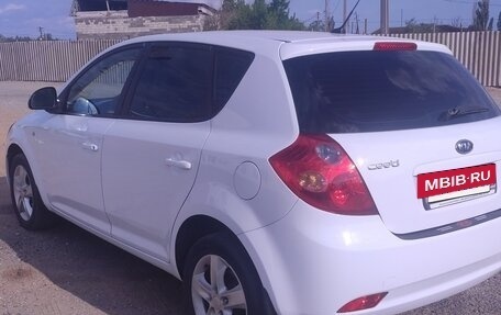 KIA cee'd I рестайлинг, 2009 год, 625 000 рублей, 4 фотография