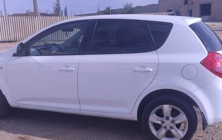 KIA cee'd I рестайлинг, 2009 год, 625 000 рублей, 10 фотография