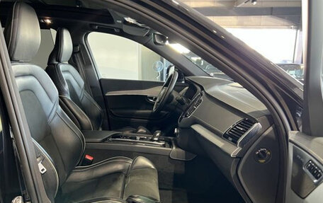Volvo XC90 II рестайлинг, 2022 год, 4 560 000 рублей, 10 фотография