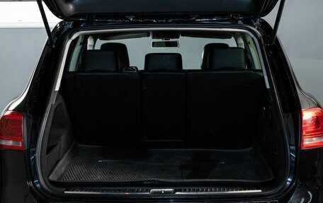 Volkswagen Touareg III, 2011 год, 1 670 000 рублей, 13 фотография