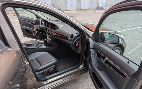 Mercedes-Benz C-Класс, 2012 год, 1 300 000 рублей, 3 фотография