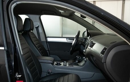 Volkswagen Touareg III, 2011 год, 1 670 000 рублей, 7 фотография