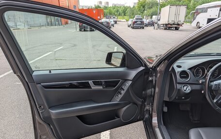 Mercedes-Benz C-Класс, 2012 год, 1 300 000 рублей, 26 фотография