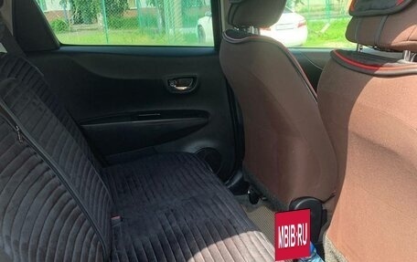 Toyota Vitz, 2011 год, 810 000 рублей, 20 фотография