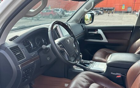 Toyota Land Cruiser 200, 2016 год, 4 990 000 рублей, 13 фотография