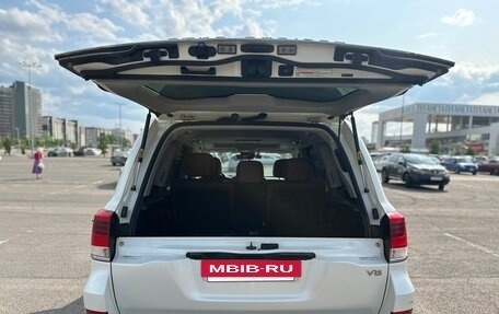 Toyota Land Cruiser 200, 2016 год, 4 990 000 рублей, 7 фотография