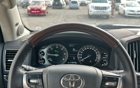 Toyota Land Cruiser 200, 2016 год, 4 990 000 рублей, 9 фотография