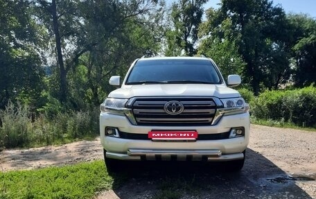 Toyota Land Cruiser 200, 2019 год, 7 800 000 рублей, 6 фотография