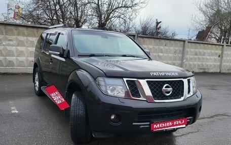 Nissan Pathfinder, 2012 год, 1 930 000 рублей, 2 фотография