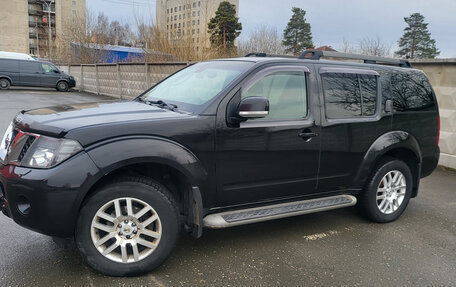 Nissan Pathfinder, 2012 год, 1 930 000 рублей, 13 фотография