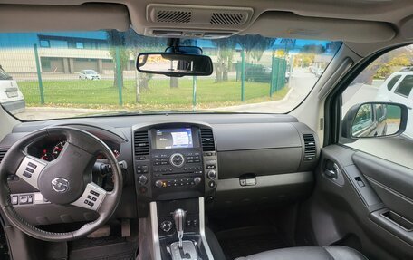Nissan Pathfinder, 2012 год, 1 930 000 рублей, 14 фотография