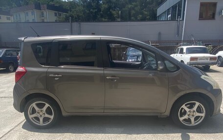 Toyota Ractis I, 2005 год, 530 000 рублей, 2 фотография