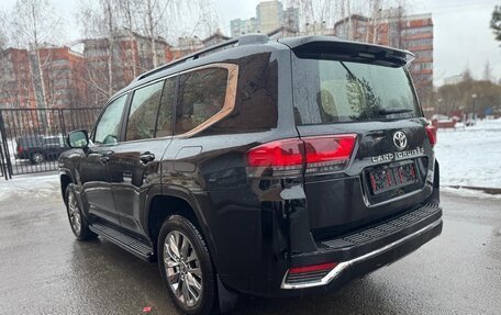 Toyota Land Cruiser, 2024 год, 11 000 000 рублей, 4 фотография