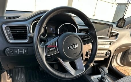KIA cee'd III, 2018 год, 2 000 000 рублей, 10 фотография