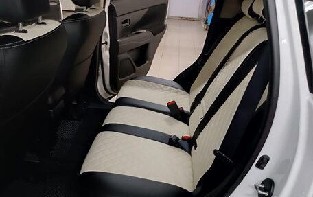 Mitsubishi Outlander III рестайлинг 3, 2017 год, 1 895 000 рублей, 9 фотография