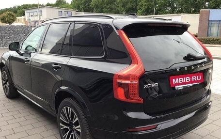 Volvo XC90 II рестайлинг, 2022 год, 4 910 000 рублей, 4 фотография